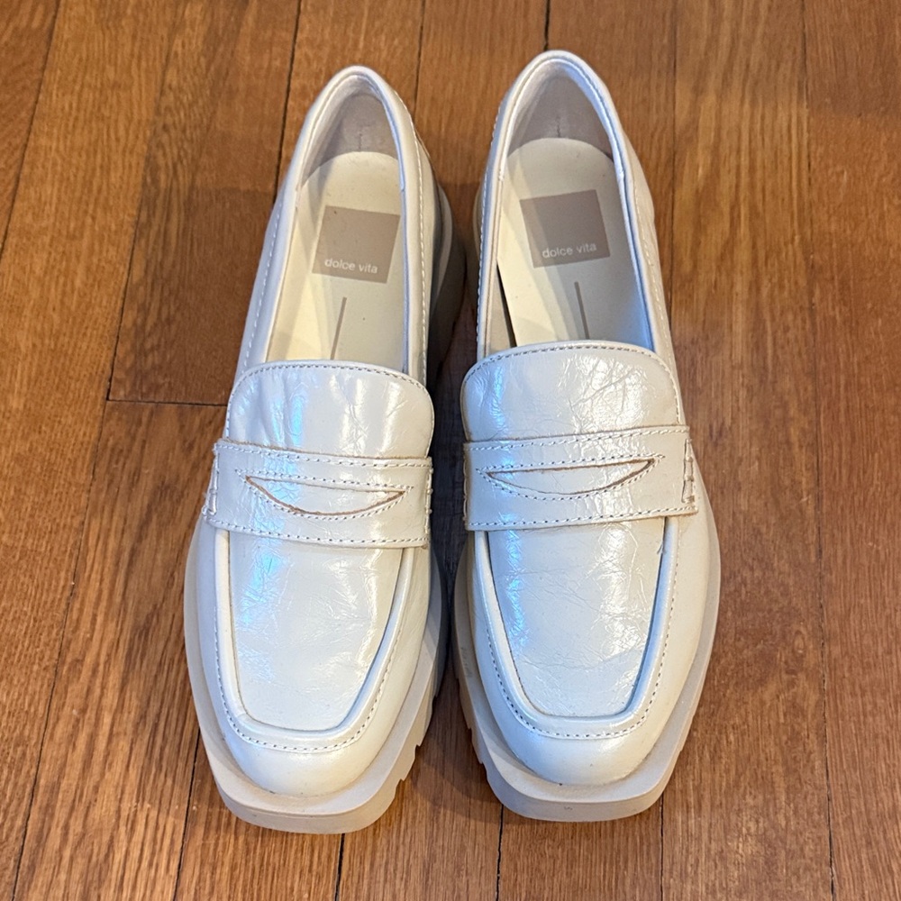 Like-new Dolce Vita Women's White Loafers size 8